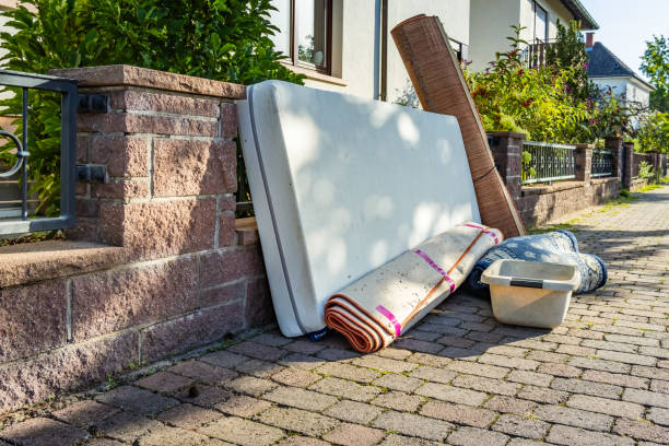 Best Mattress Removal Service  in Bloomingdale, NJ